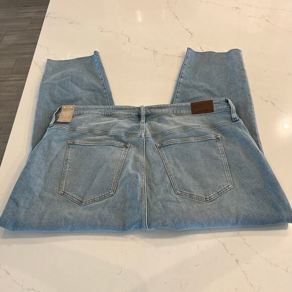 NWT Madewell The Plus Curvy Perfect Vintage Jean in Coffey Wash: Worn-In Edition - Picture 6 of 14